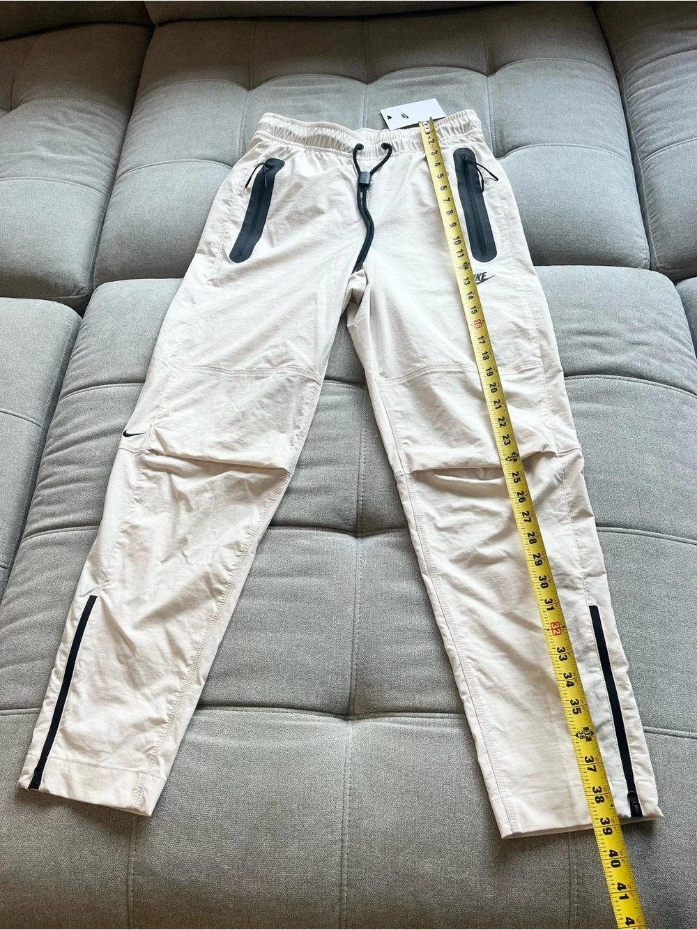 NWT $125 Nike Men's Tech Woven Pants Lightweight Light Orewood Men’s Small